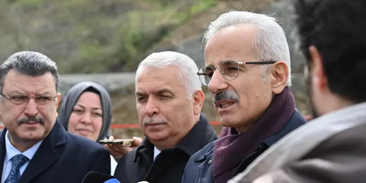 Bakan Uraloğlu Pulathane Bulvarı'nı yerinde inceledi! "Kısa sürede bitirip hizmete açmış olacağız"