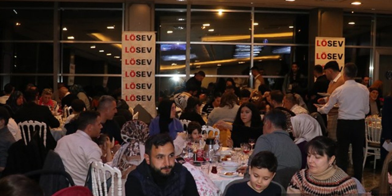 Samsun'da geleneksel LÖSEV iftarı düzenlendi