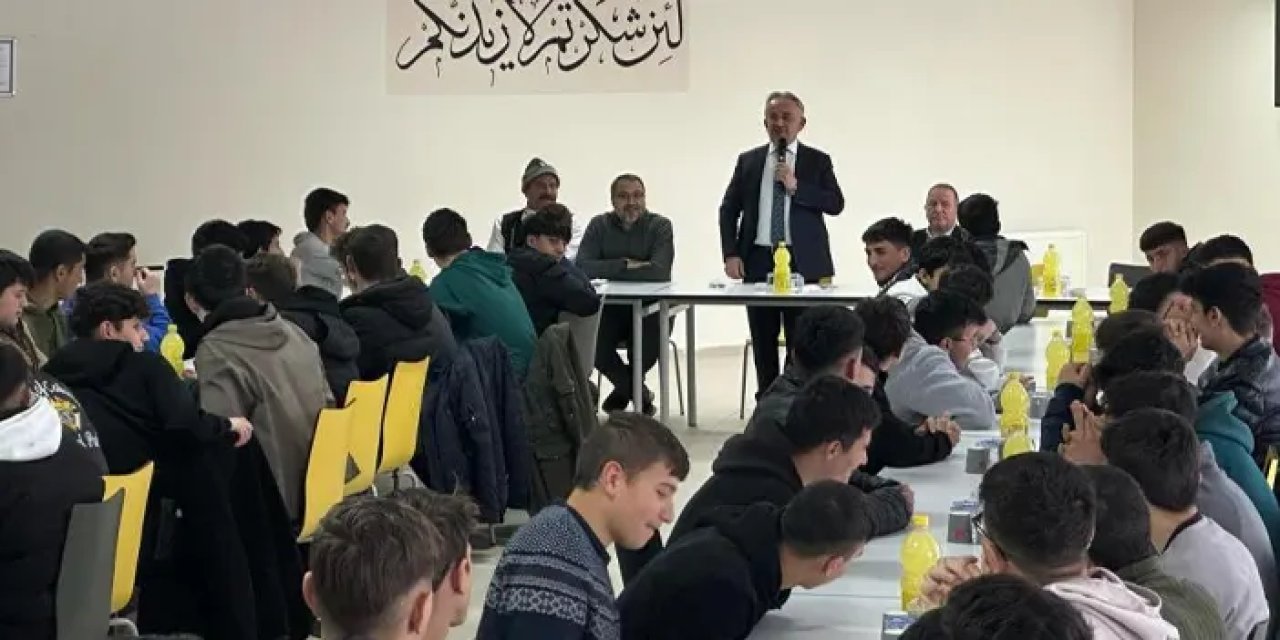 Bayburt’ta İftarda Konuşalım programı sürüyor