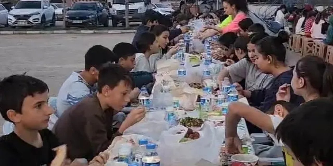 Samsun’da iftara katılan çocuklara diş kirası verildi!