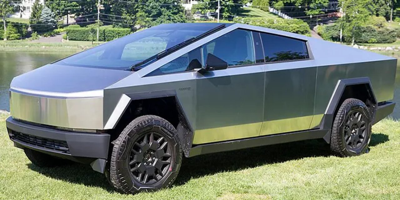 Tesla, Cybertruck modellerini geri çağırdı