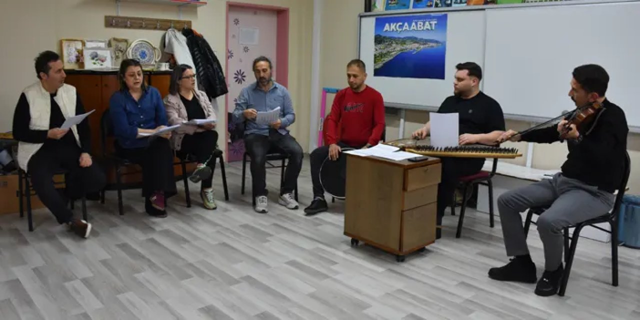 Trabzon’da müzik öğretmenlerinden tasavvuf musiki konseri!