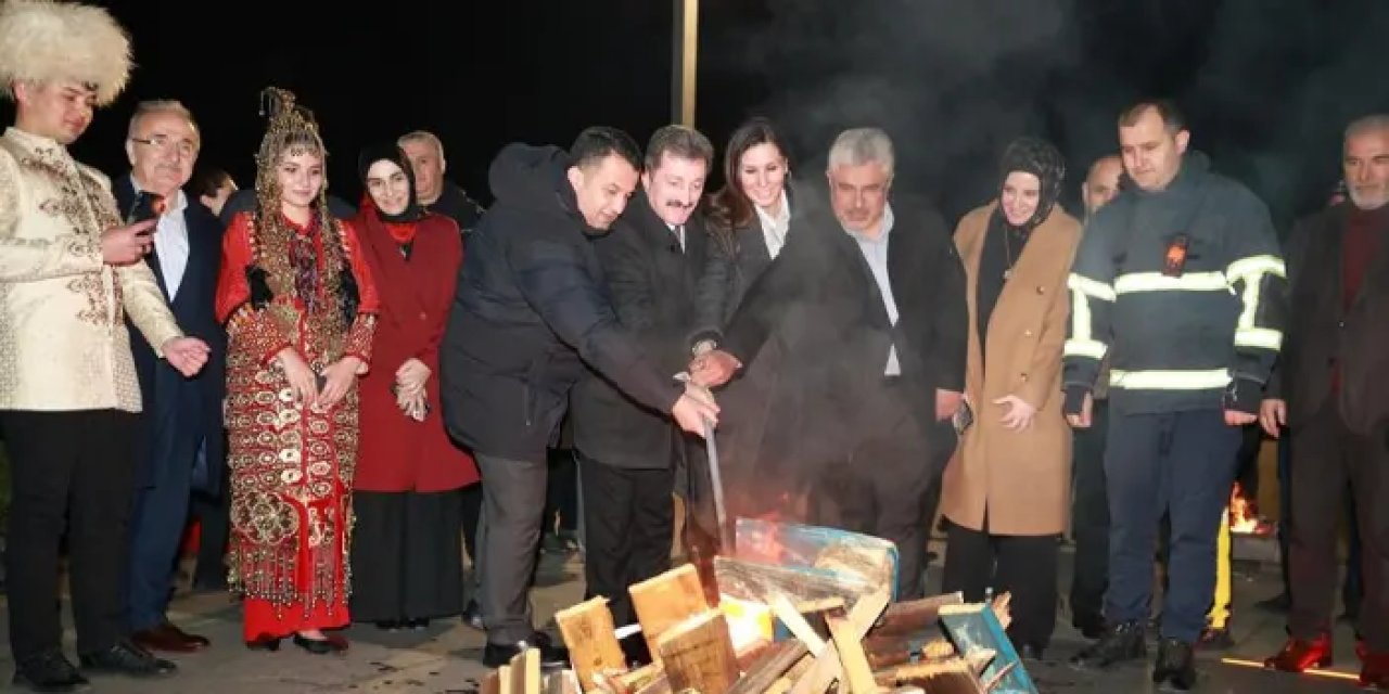 Samsun’da protokol nevruz ateşini yaktı!