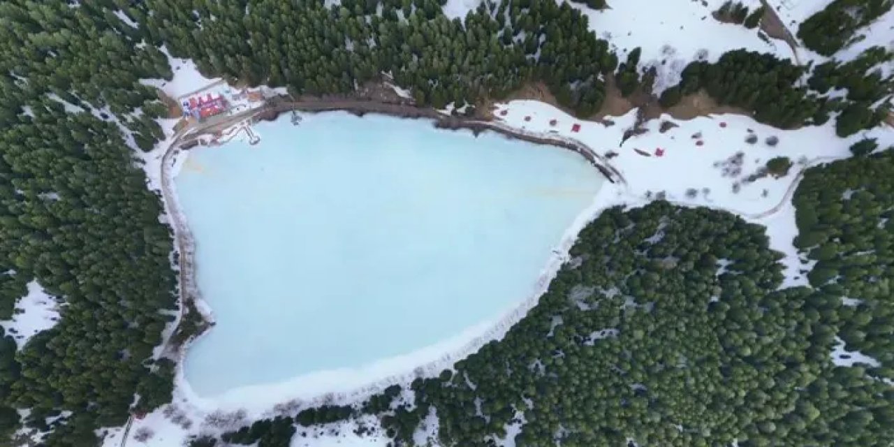 Artvin Karagöl büyüledi: Kışın son güzelliği göz kamaştırdı