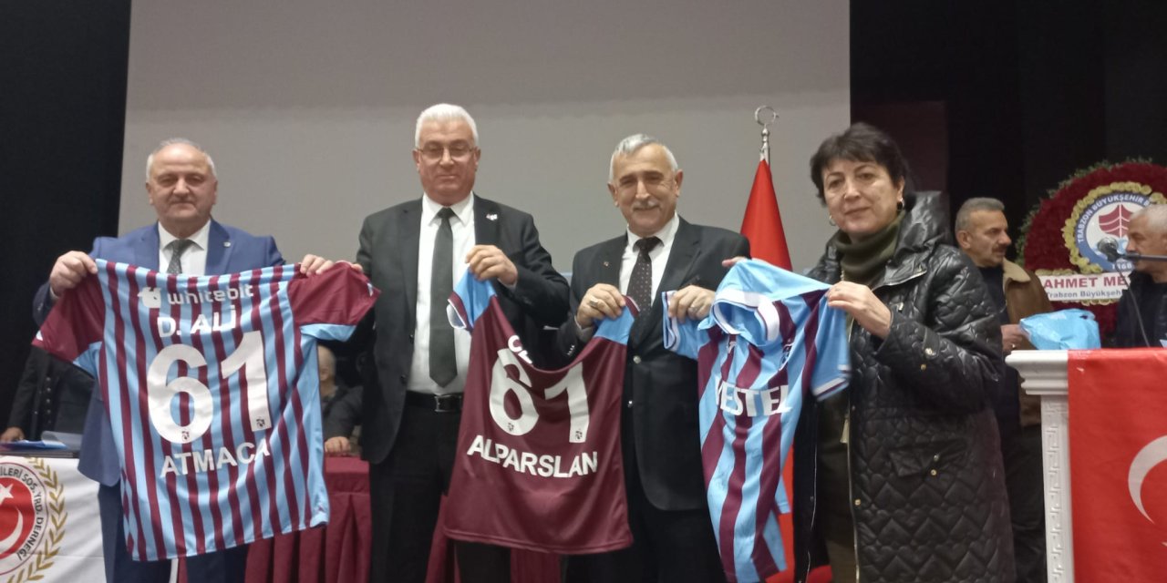 Trabzon’da Emekli Polisler Sandık Başındaydı