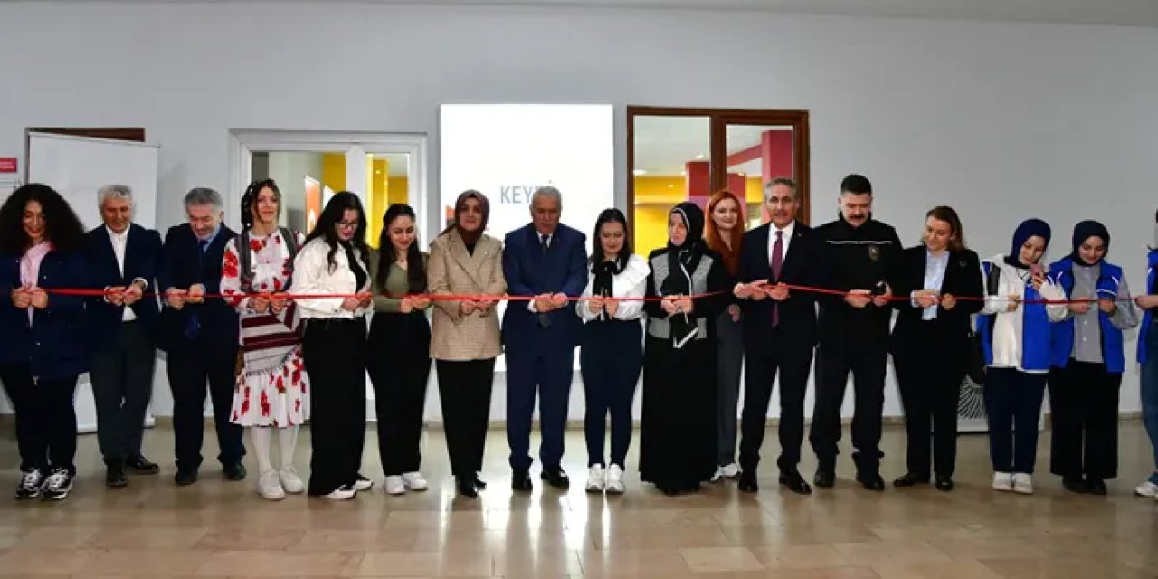 Trabzon Valisi Aziz Yıldırım öğrencilerle iftar programında buluştu