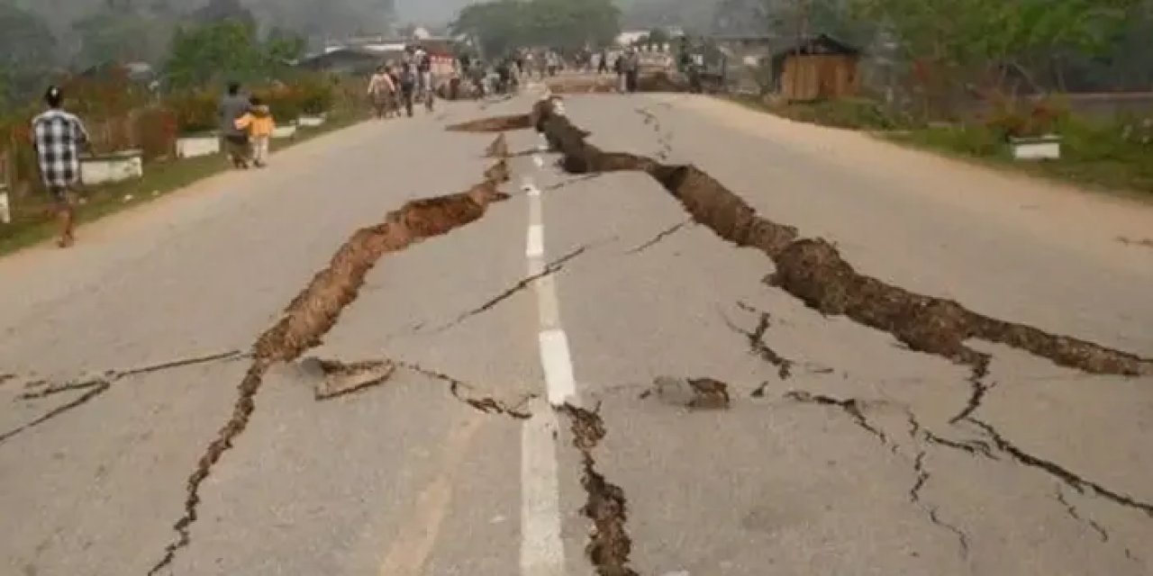 Myanmar'da ne oldu? Ölü var mı, kaç yaralı var? 7.7'lik yıkıcı deprem