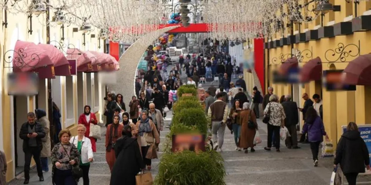 Samsun’da çarşı-pazar şenlendi!