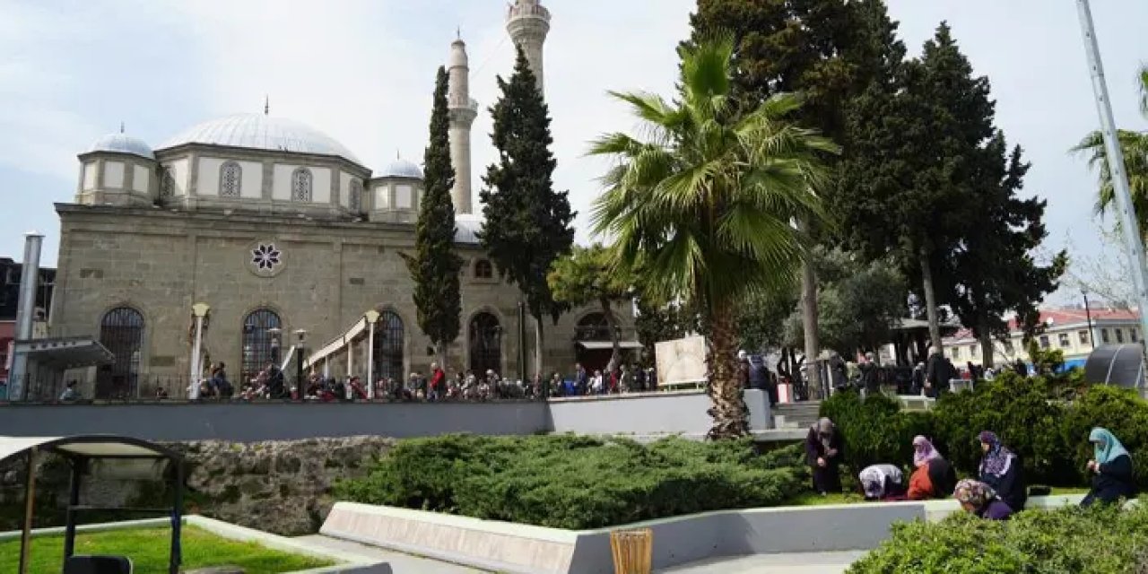 Samsun’da camiler ramazanın son cumasında doldu taştı