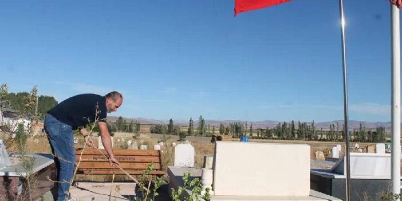 Bayburt’ta mezarlıklarda arefe yoğunluğu yaşanıyor!
