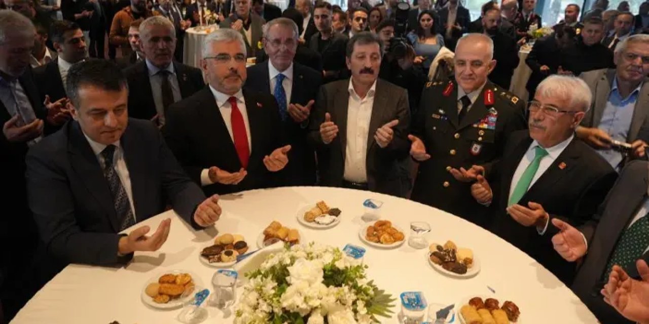 Samsun protokolü bayramlaştı