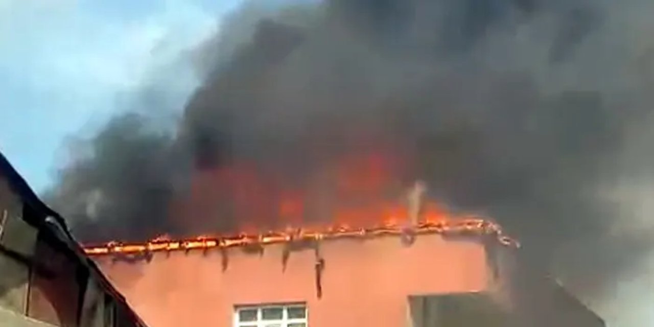 İstanbul çatı katı alev alev: Ev sahibi hastaneye kaldırıldı