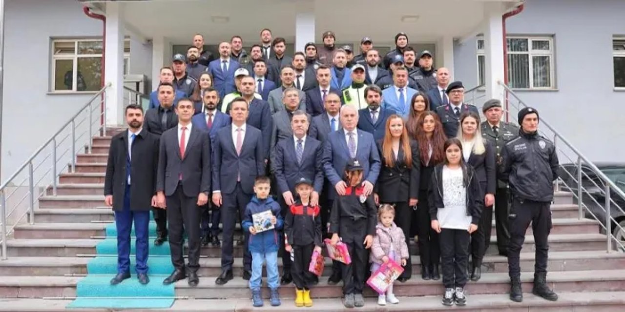 Bayburt Valisi Eldivan güvenlik güçlerinin bayramını kutladı!