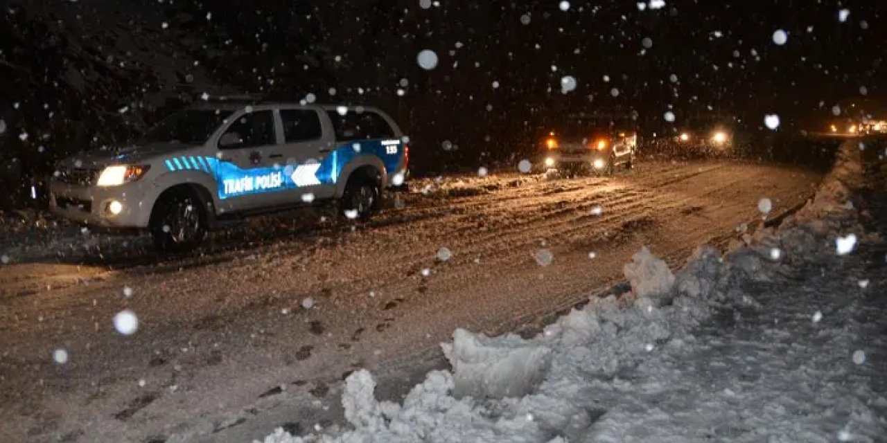 Antalya'da bahar ayında kar şaşkınlığı