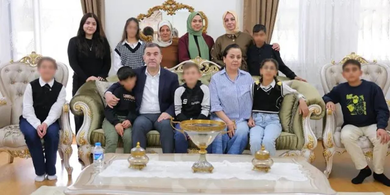 Bayburt Valisi Eldivan çocuklarla bir araya geldi!