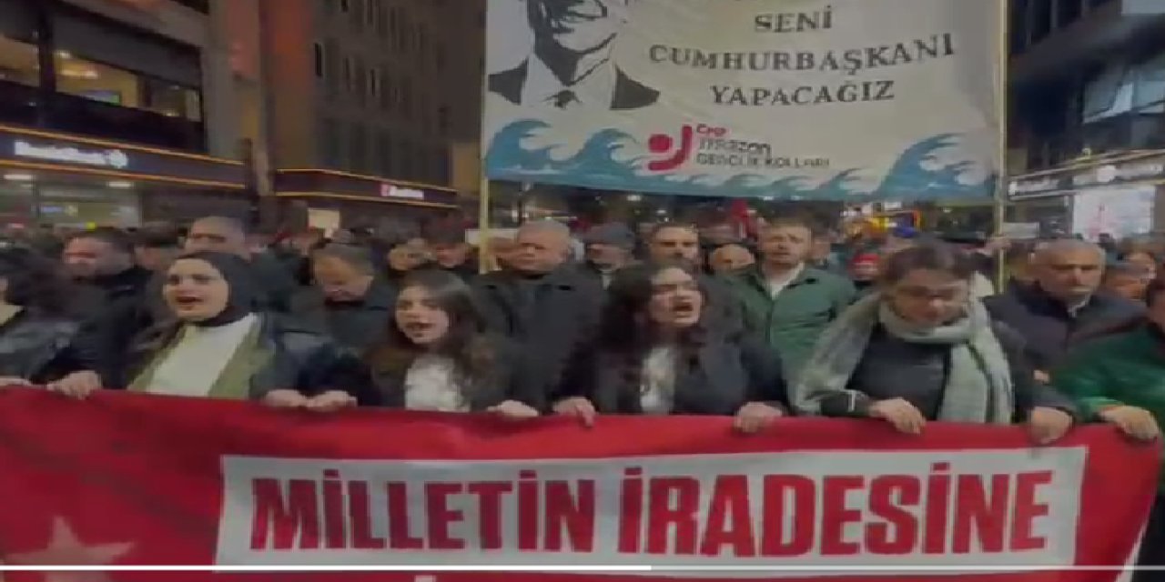 Trabzon’da İmamoğlu İçin Yürüyüş: Sloganlarla Protesto Sürüyor