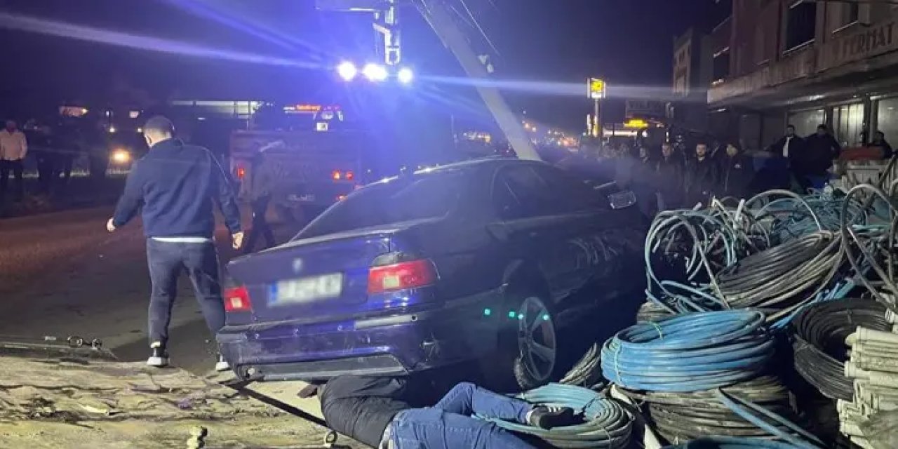 Samsun'da faciadan şans eseri dönüldü! Elektrik direğine çarparak durabildi