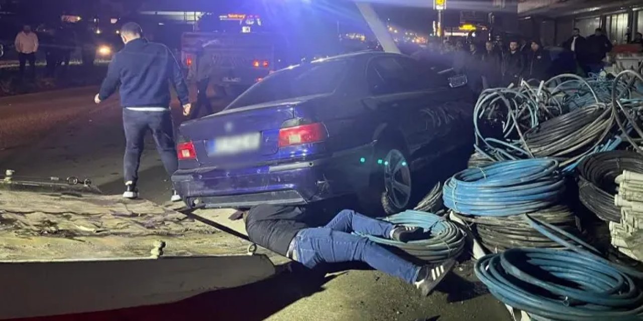 Samsun’da yoldan çıkan otomobil elektrik direğine çarptı!