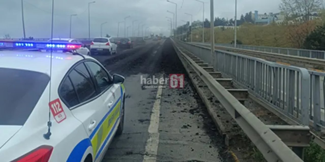 Trabzon'da seyir halindeki kamyonun damperinden kömür döküldü! Trafik felç oldu