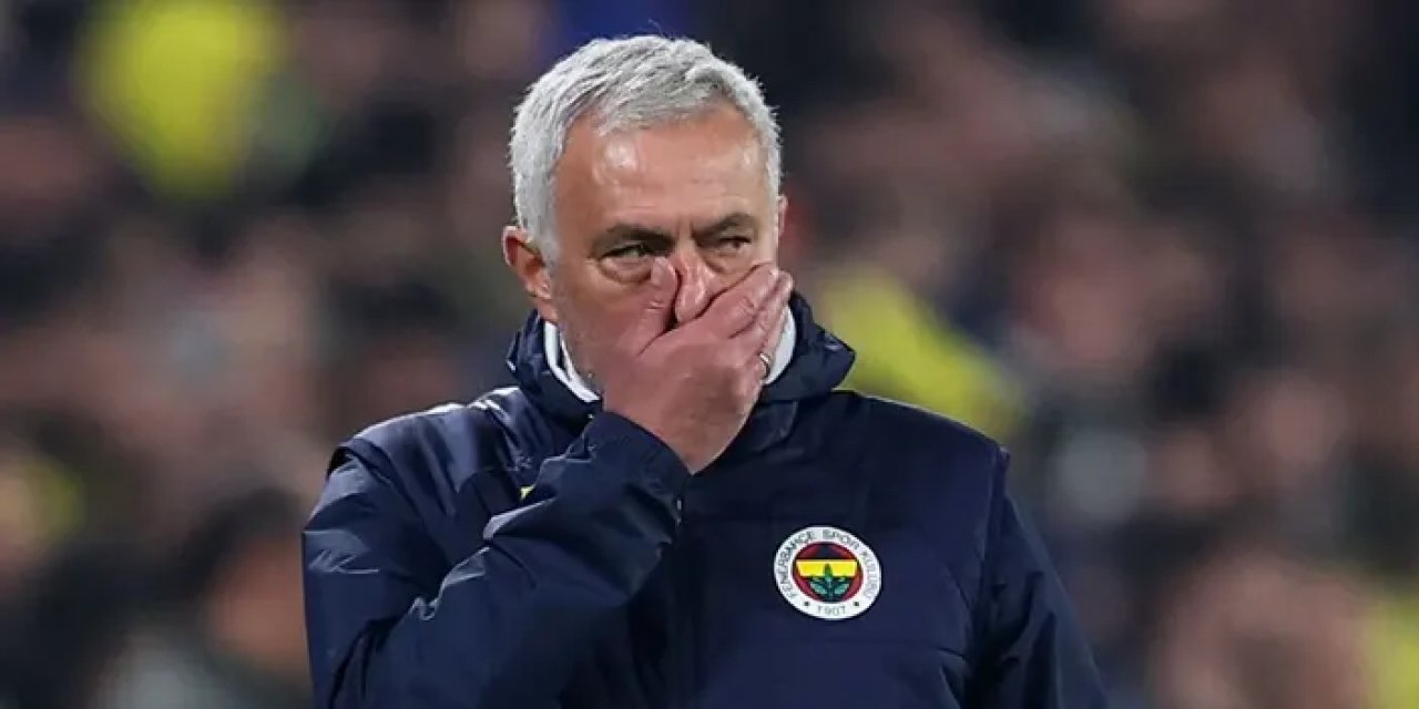 Trabzonspor'un rakibi Fenerbahçe'de Mourinho cezalı! Takımın başında kim olacak?
