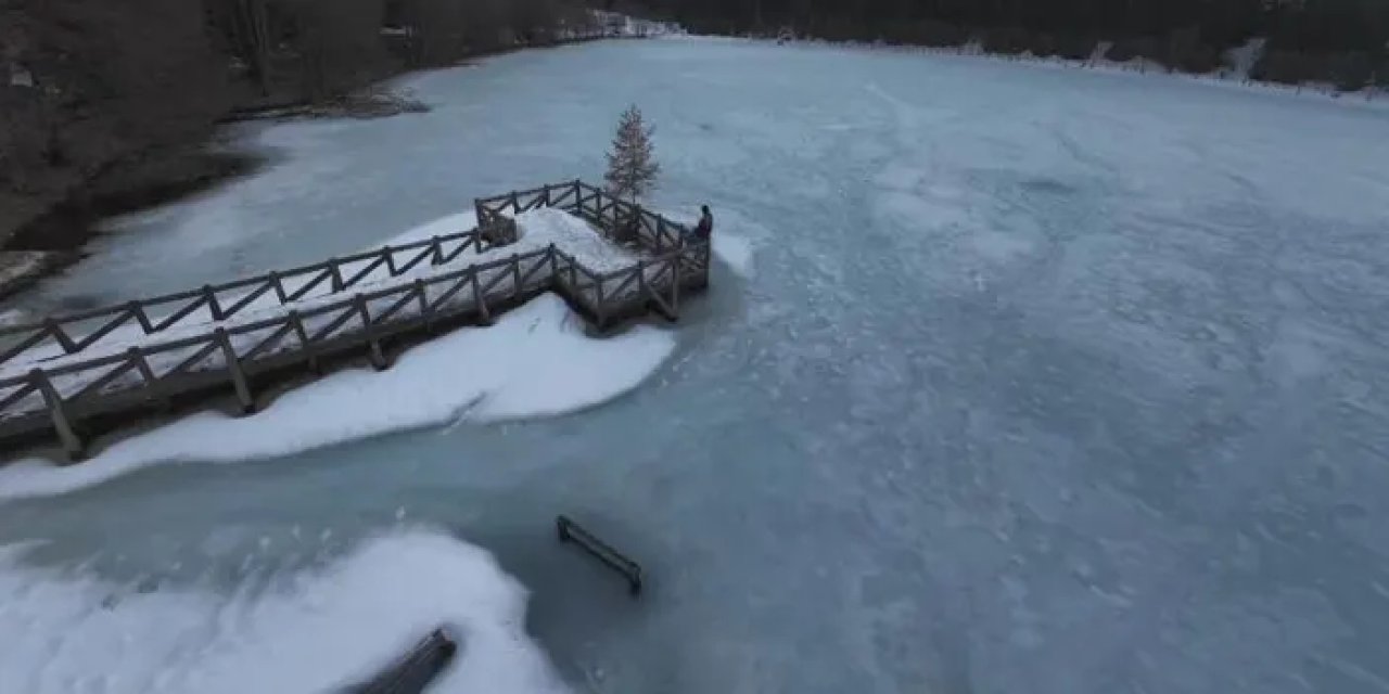 Artvin Şavşat Karagölü’nde kar manzaraları büyüledi!