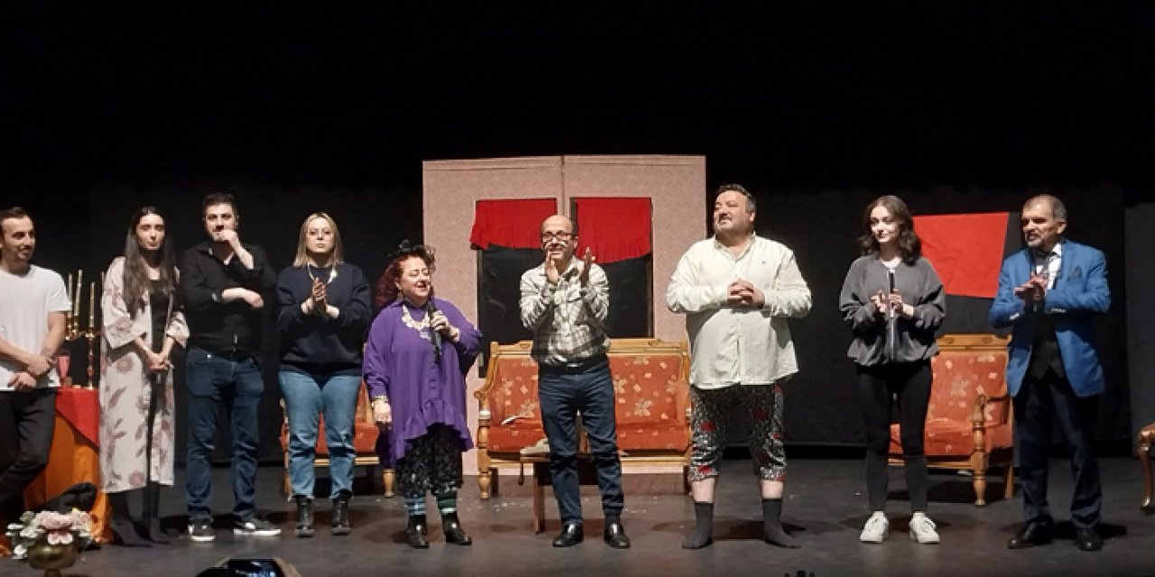 Trabzon'da Zeki Kamber Sanat Tiyatrosu’ndan yeni oyun