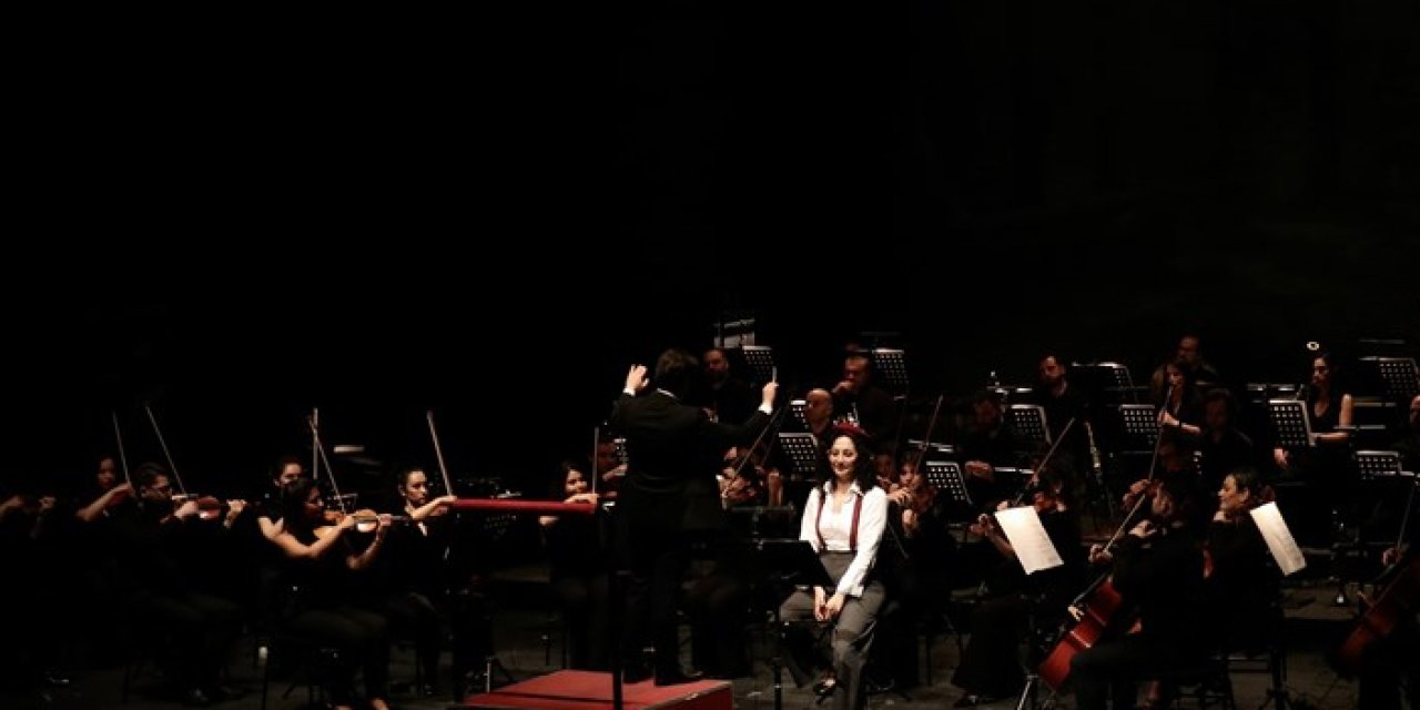 Samsun'da Pinokyo'nun 142 yıllık hikayesi müzikli anlatım ile sahneye konuldu