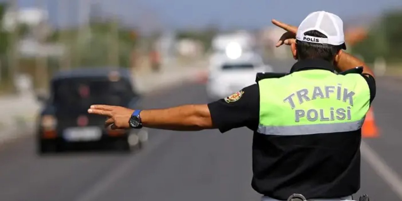 Ordu'da çakar kullanan kamyon sürücüsüne 138 bin lira ceza