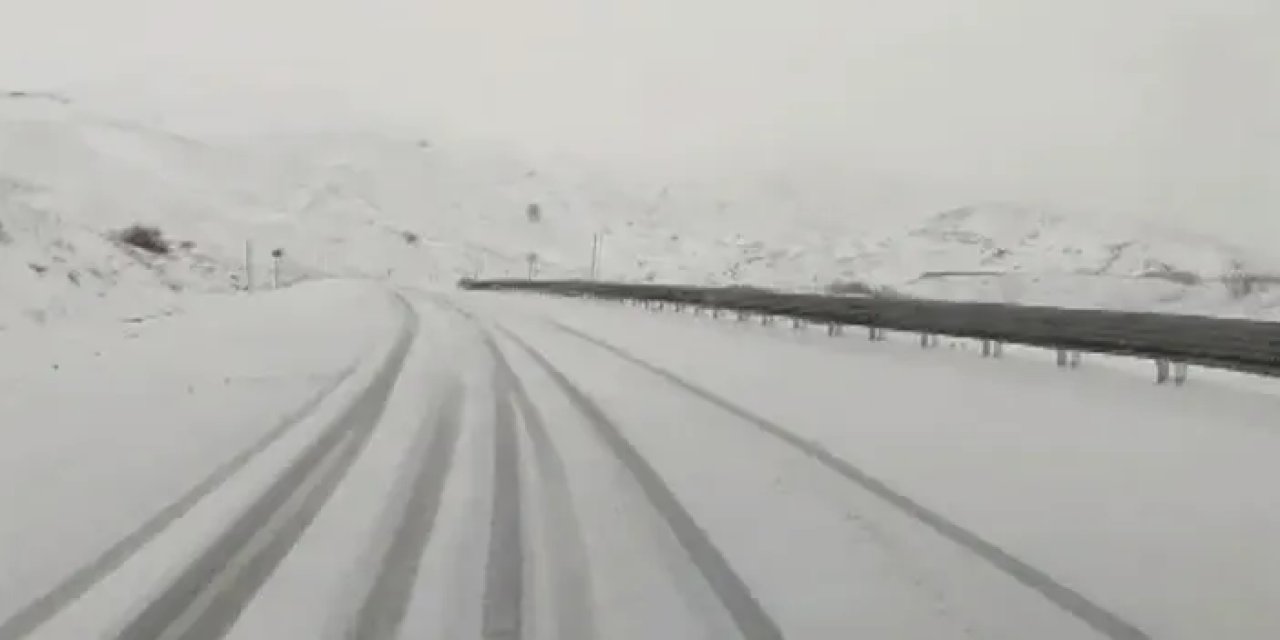 Kop Dağı Geçidi beyaza büründü