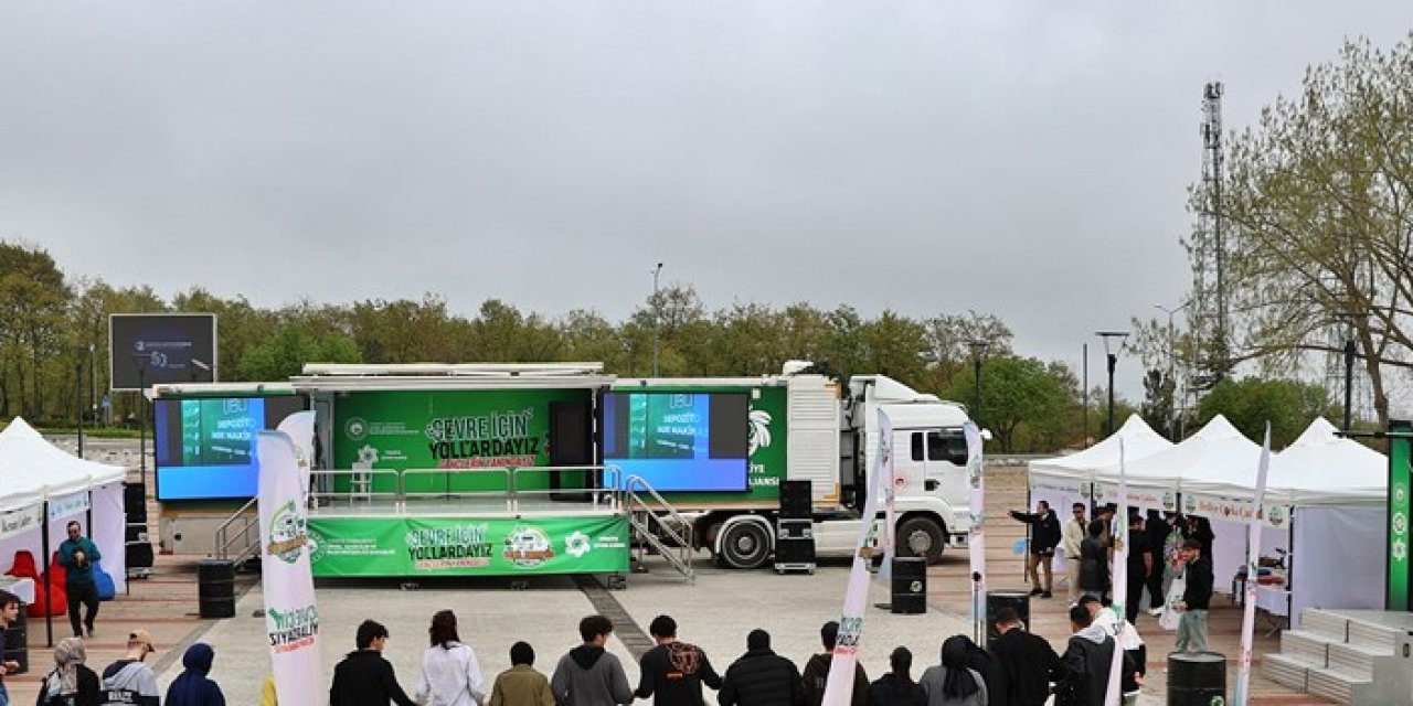 Çevre Tırı Samsun'da üniversite öğrencileriyle buluştu
