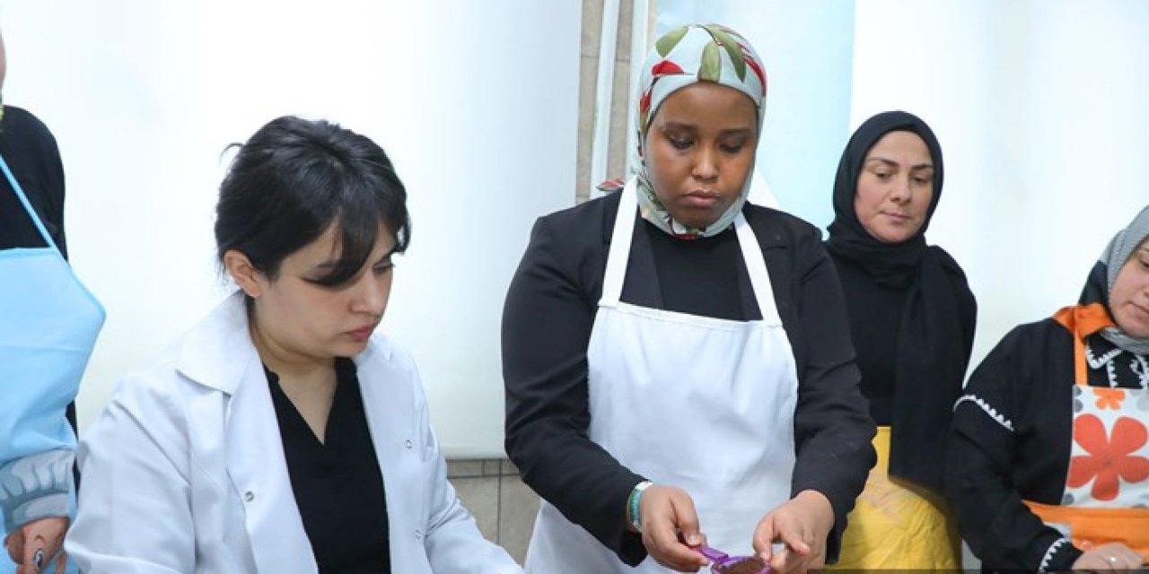 Ordu'da Cibutili öğrenci, mantı ve baklava gibi Türk lezzetlerini yapmayı öğrendi
