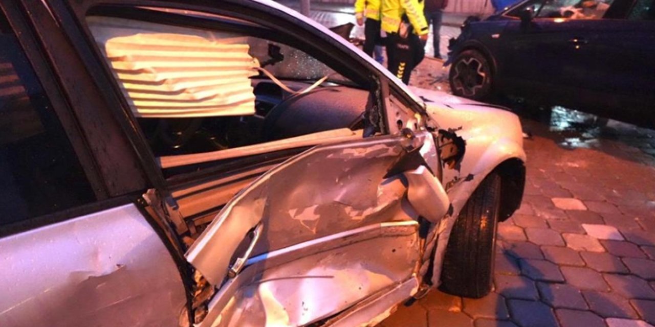 Samsun'da SUV araç ile otomobil çarpıştı: 6 yaralı