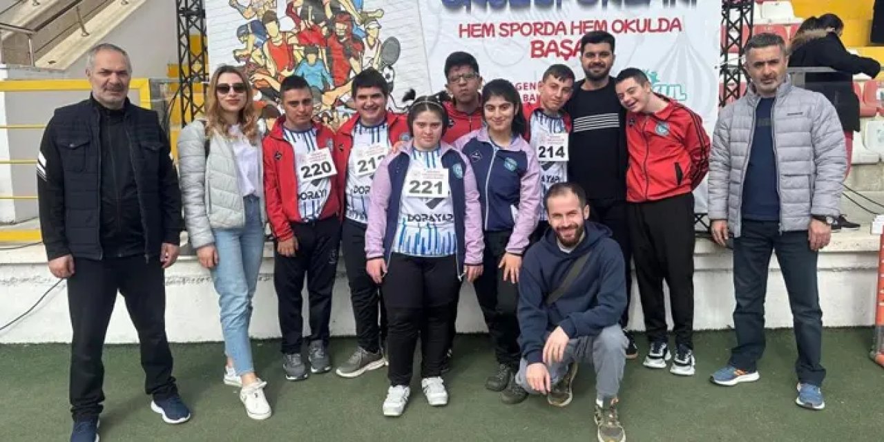 Bayburtlu özel öğrenciler şampiyonadan galibiyetle döndüler