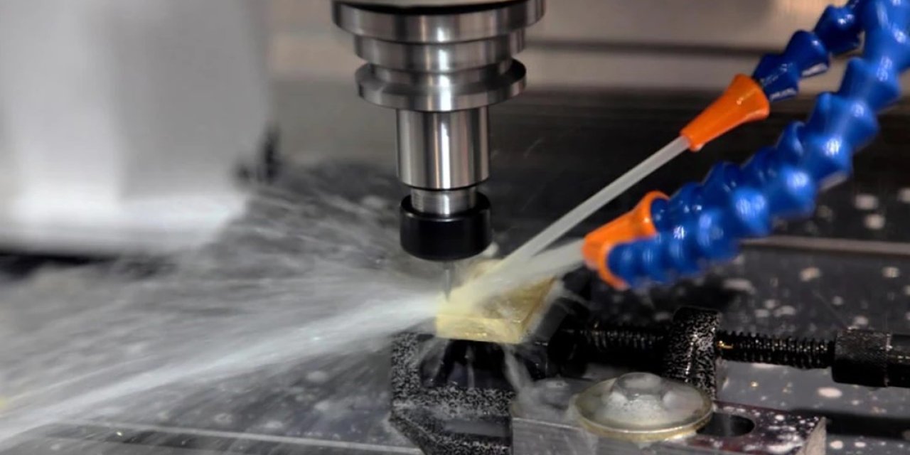 Bor Yağlarıyla Metal İşlemede Mükemmellik: Zerpet'in Yenilikçi Ürünleri