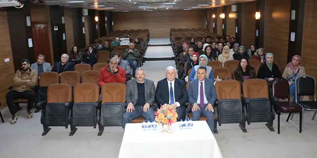 Trabzon'da öğretmenlere etik eğitimi semineri