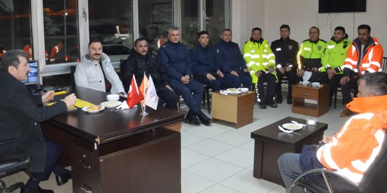 Samsun Valisi Tavlı’dan sürekli kaza olan yola inceleme!