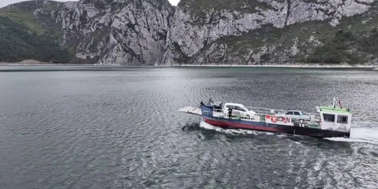 Samsun’da bitmeyen çile! 15 mahallede 36 yıldır feribotla ulaşım