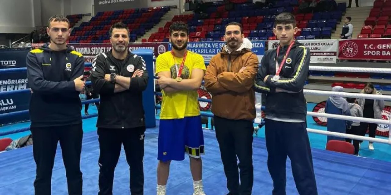 Bayburt’tan 2 lise öğrencisi boksta derece elde etti!