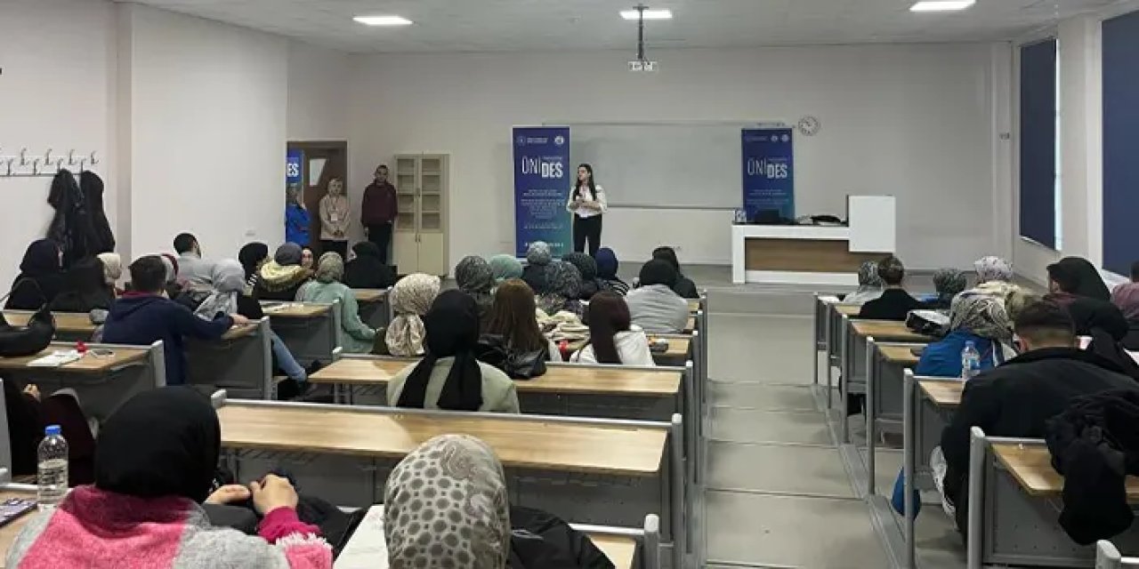 Bayburt’ta gençlere kulak sağlığı eğitimi: Odyolog öğrencilerle buluştu