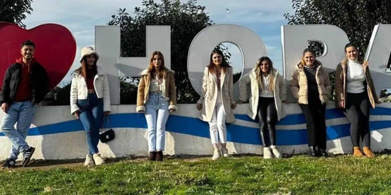 Artvin’de 7 çocuklu aile ilgi gördü!