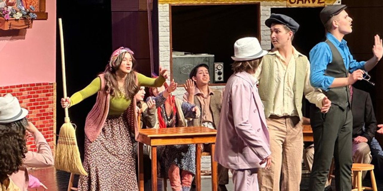 Samsun'da Keşanlı Ali Destanı tiyatro oyunu sahnelendi