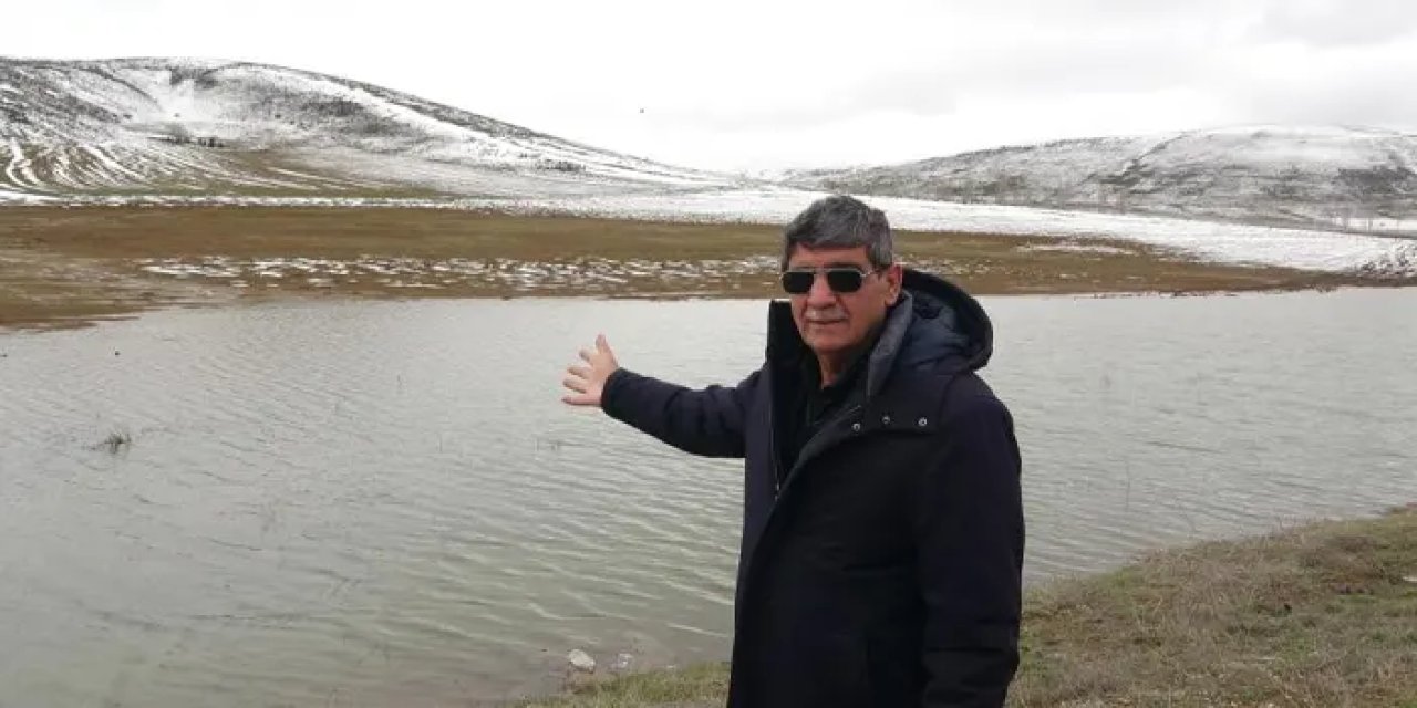 Bayburt’ta kar altında kalan tarlalar göle döndü!