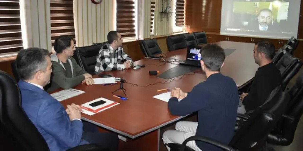 Bayburt’ta ‘Türkiye Geneli Kurum İçi İletişimin Arttırılması ve Bilgilendirme Toplantısı’ yapıldı