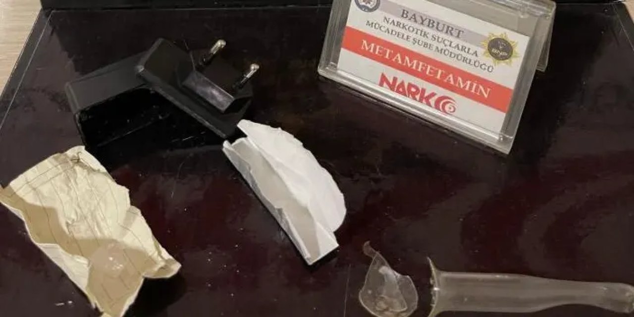Samsun’da uyuşturucuyu şarj adaptörüne sakladı! Yakayı ele verdi