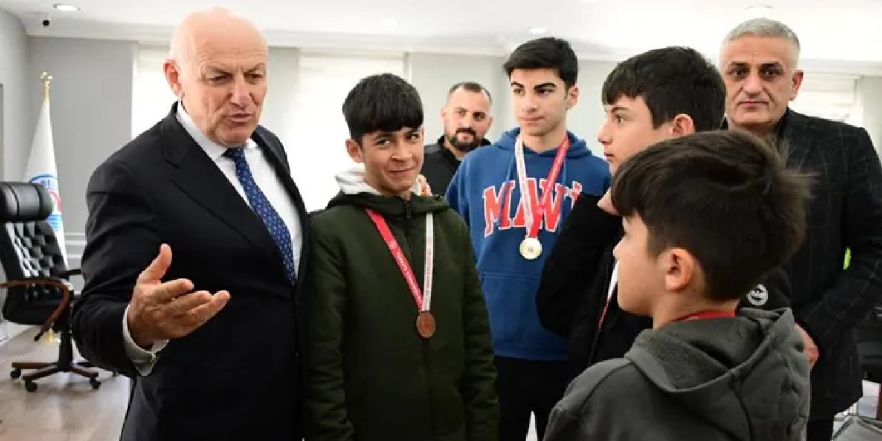 Samsun Terme Belediye Başkanı Kul, sporcuları ağırladı