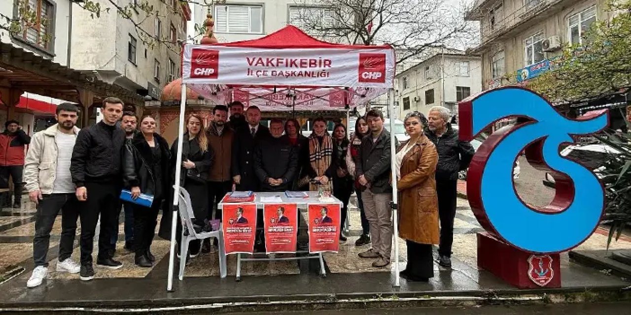 Trabzon'da CHP standına saldırı! Açıklama geldi