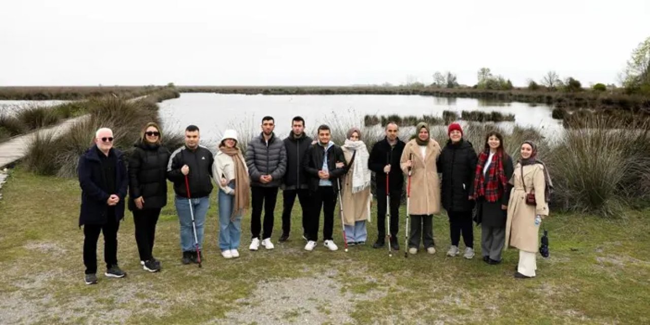 Samsun’da görme engelli bireyler Kuş Cennetini keşfetti!