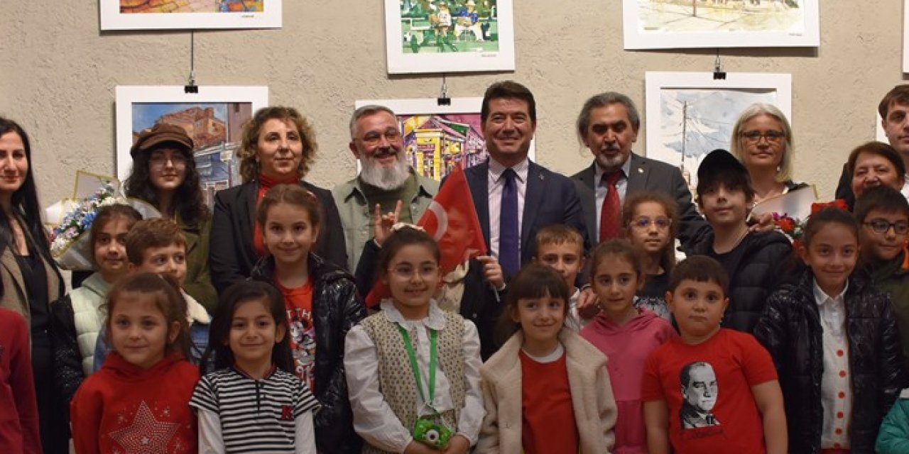 Trabzon'da 25 ülkeden gelen resimlerin yer aldığı sergi açıldı