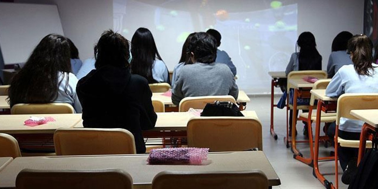 İstanbul’da Okullar Tatil Mi? 24-25 Nisan İçin Resmi Açıklama Geldi!