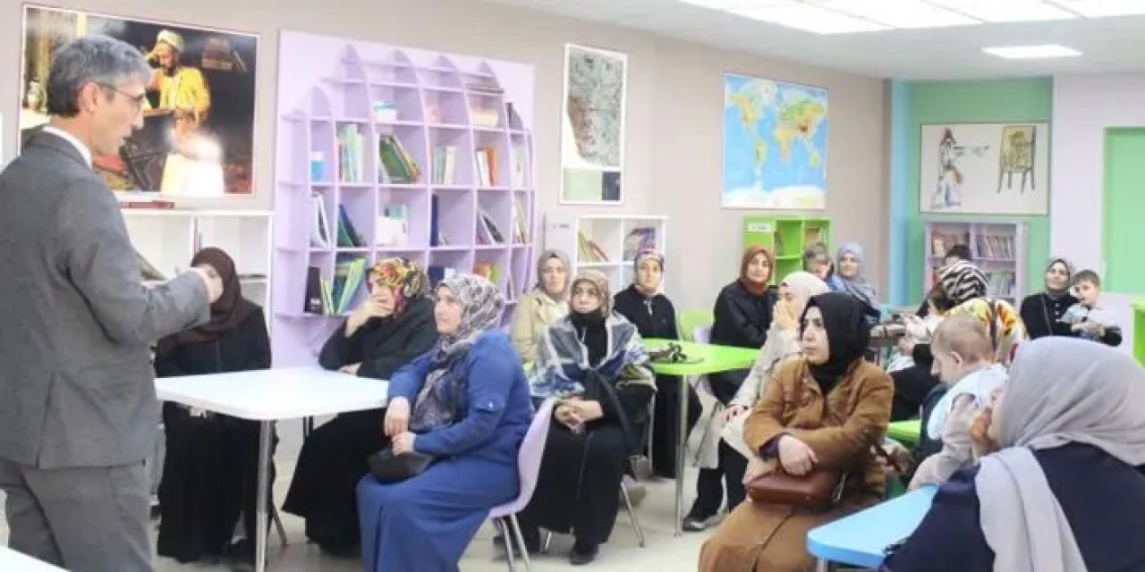 Bayburt’ta ebeveyn okulu etkinlikleri sürüyor!